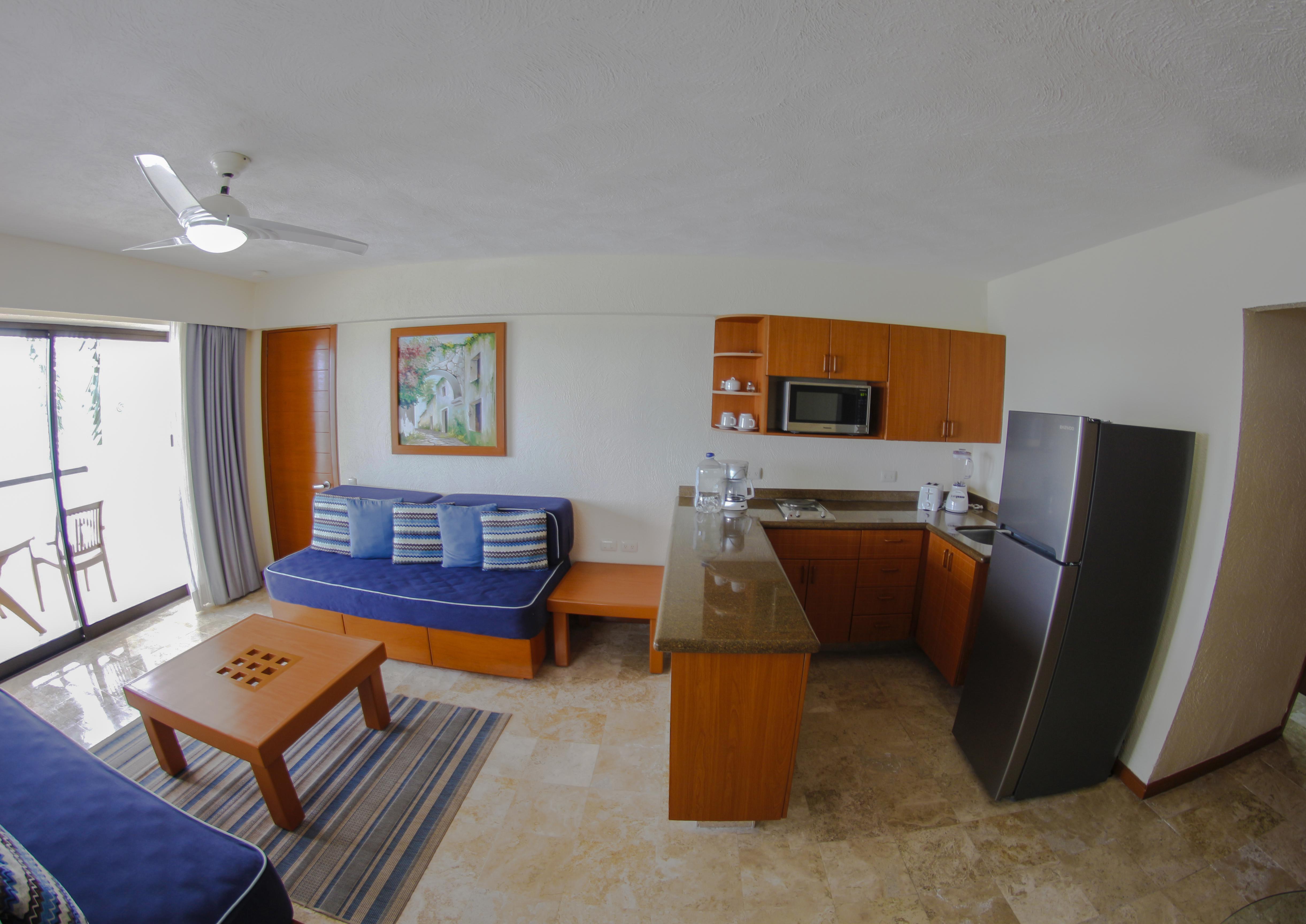 Plaza Pelicanos Grand Beach Resort All Inclusive Puerto Vallarta Exterior photo