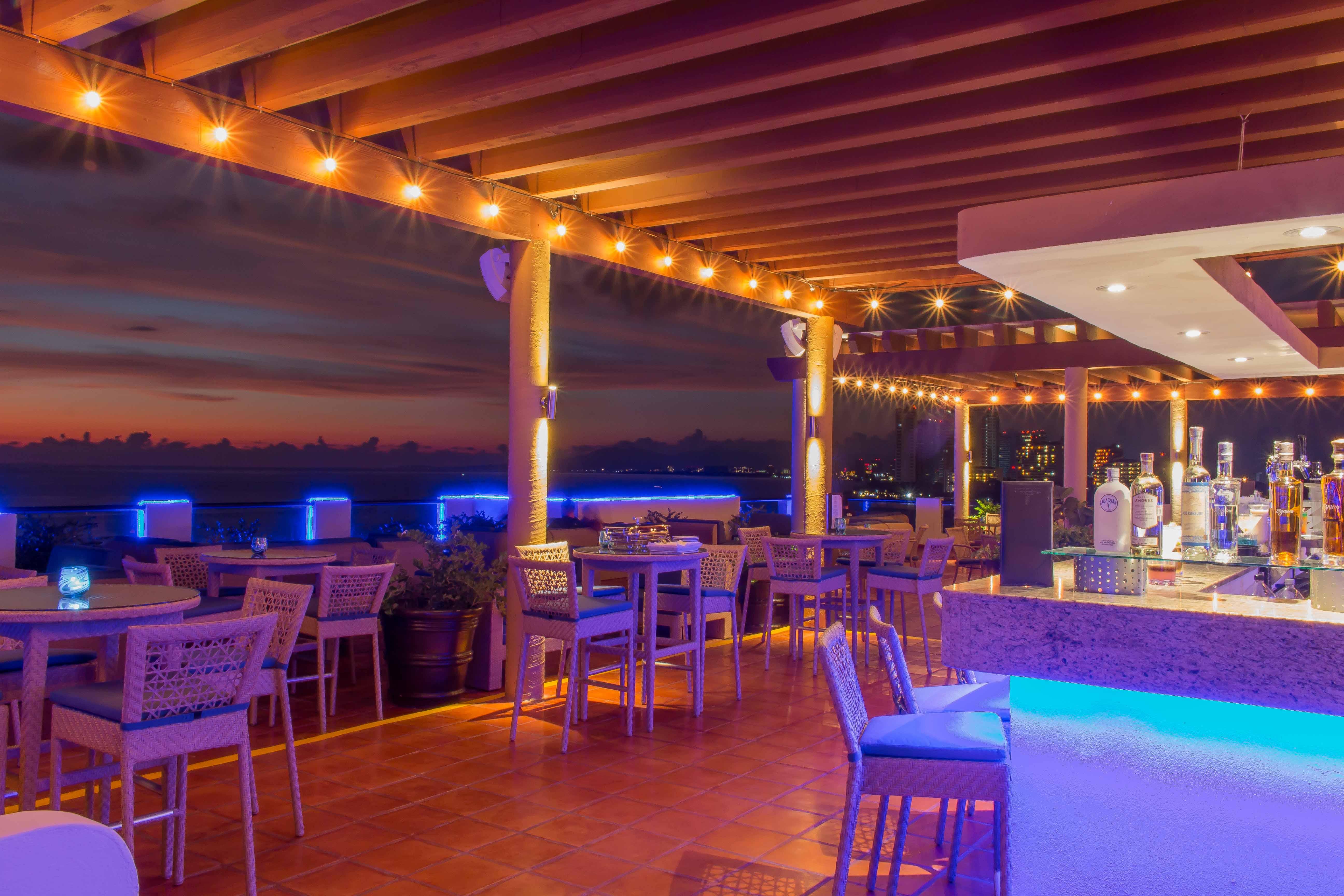 Plaza Pelicanos Grand Beach Resort All Inclusive Puerto Vallarta Exterior photo