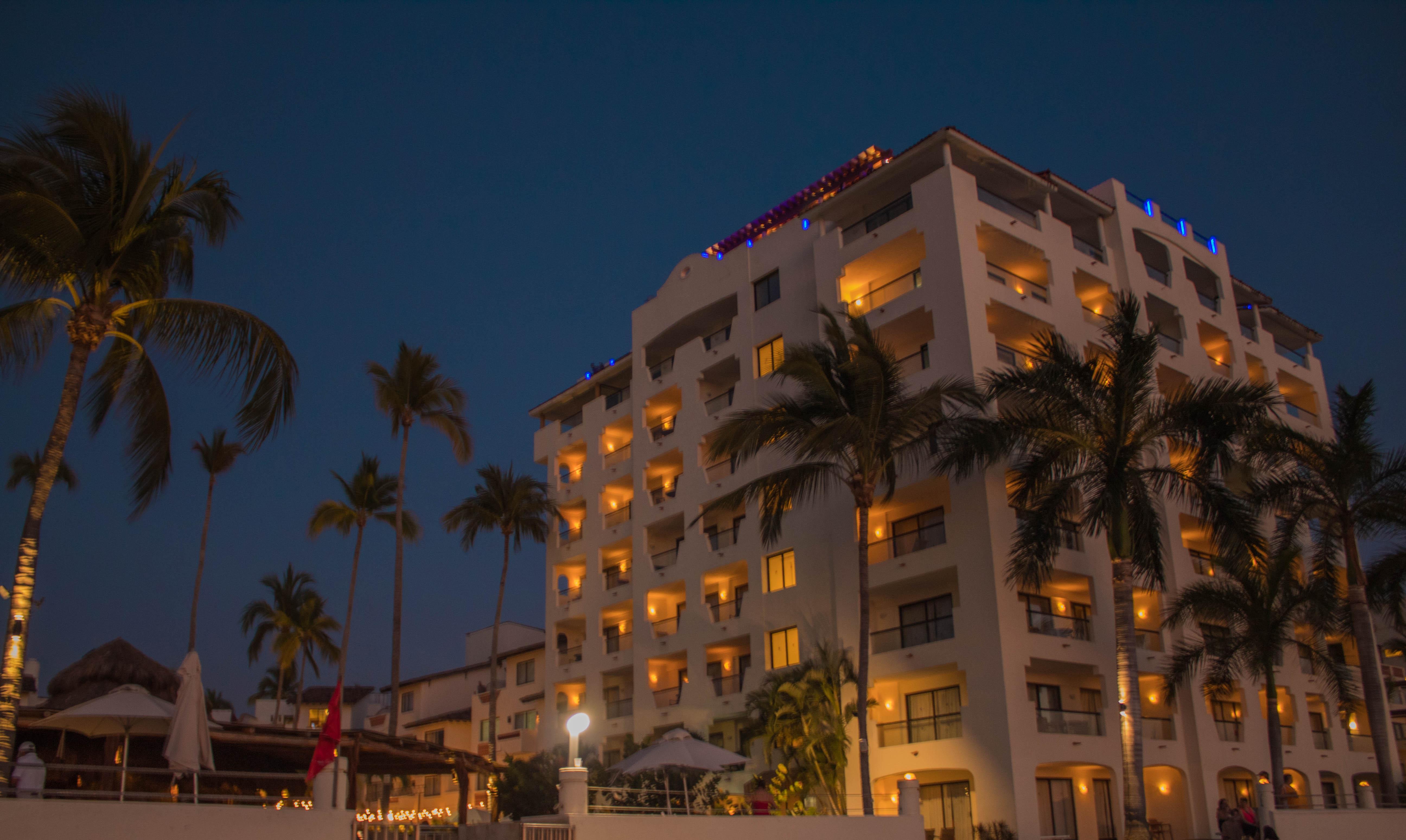 Plaza Pelicanos Grand Beach Resort All Inclusive Puerto Vallarta Exterior photo