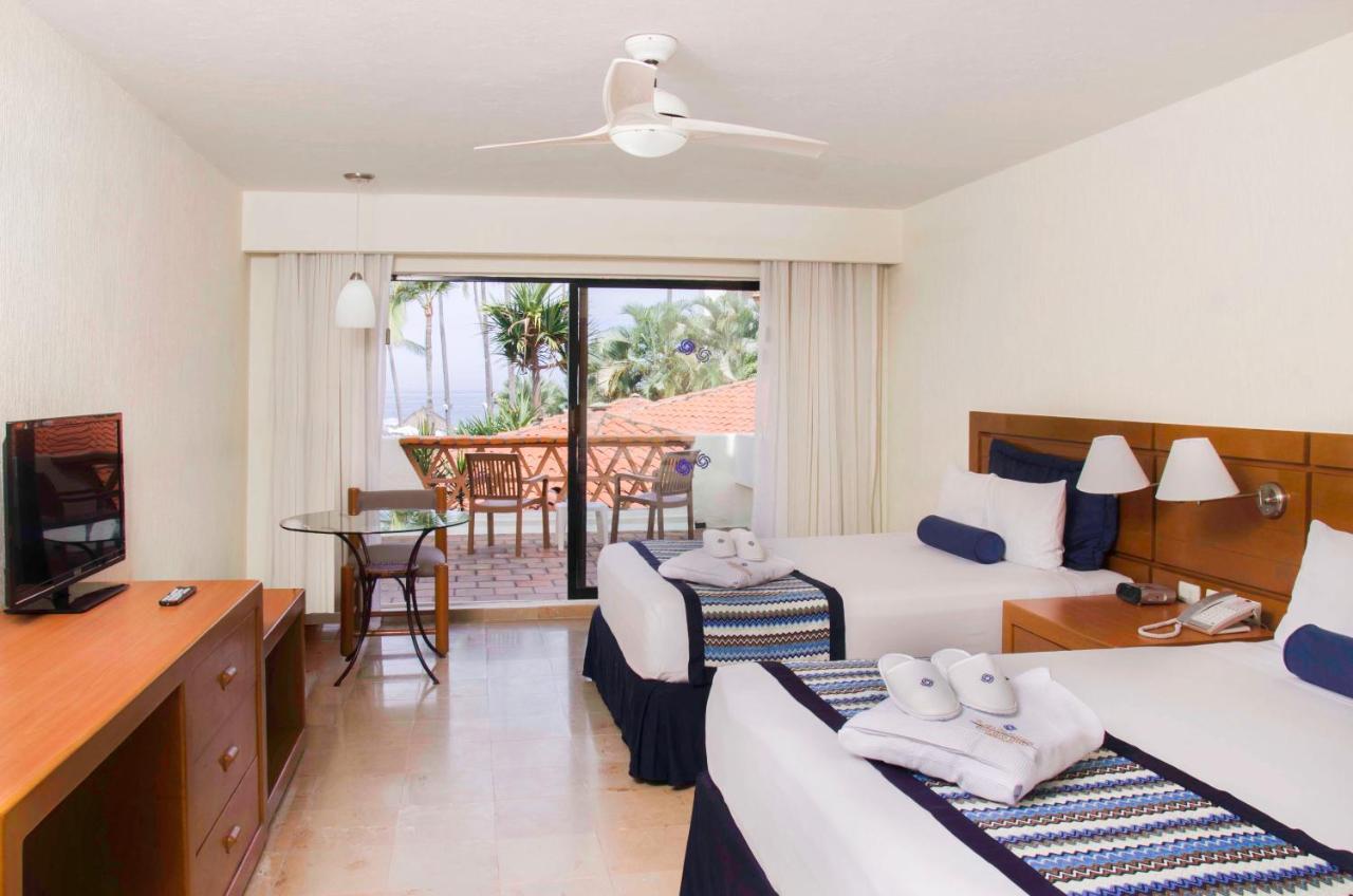 Plaza Pelicanos Grand Beach Resort All Inclusive Puerto Vallarta Exterior photo
